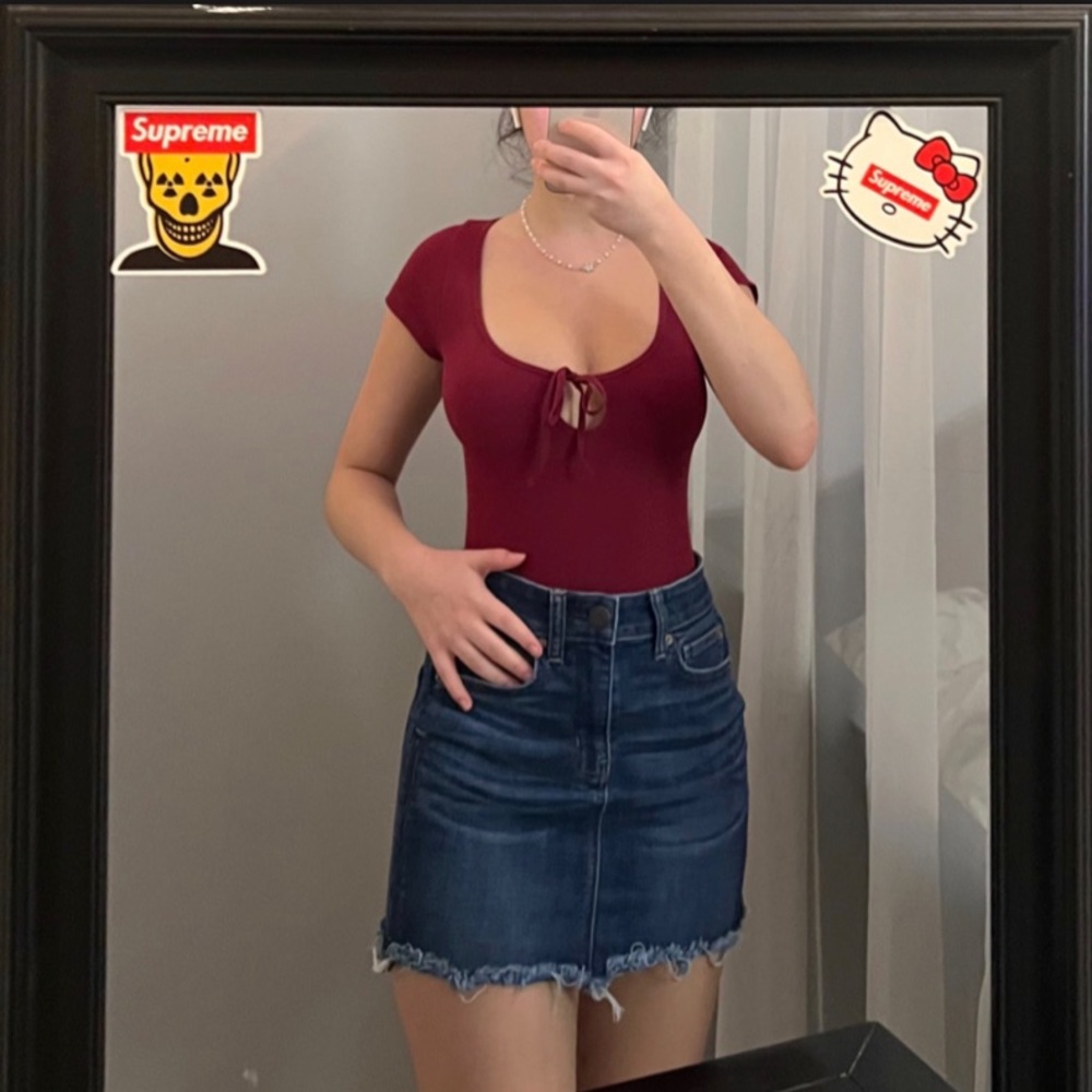 Forever 21 keyhole bodysuit maroon